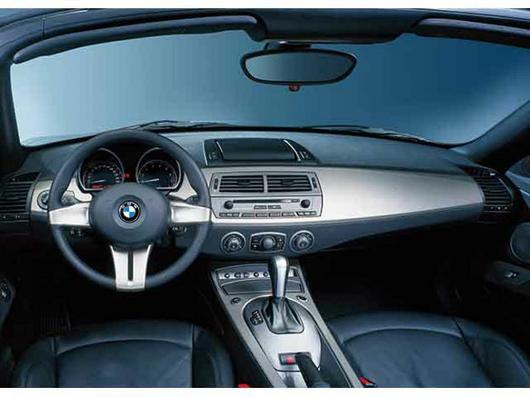BMW Z4 2003年式モデル ロードスター3.0i SMG AT 左ハンドル の BMW Z4 2003年式モデル ロードスター3.0i SMG AT 左ハンドル の