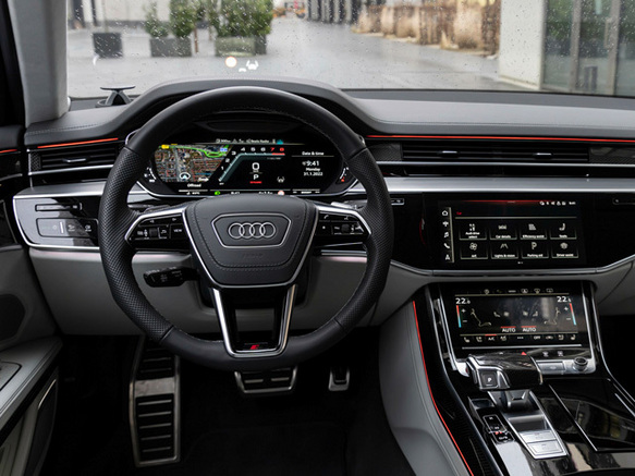 アウディ S8 歴代モデル グレード 外装 内装写真一覧 新車 中古車見積もりなら Mota アウディ S8 歴代モデル グレード 外装 内装写真一覧 新車 中古車見積もりなら Mota