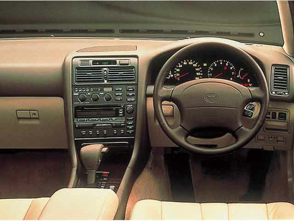トヨタ アリスト 1991年式モデル 3.0V AT のスペック詳細 | 新車