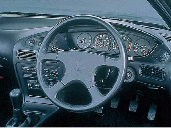 トヨタ カローラレビン 1991年式モデル 1.6 SJ MT のスペック
