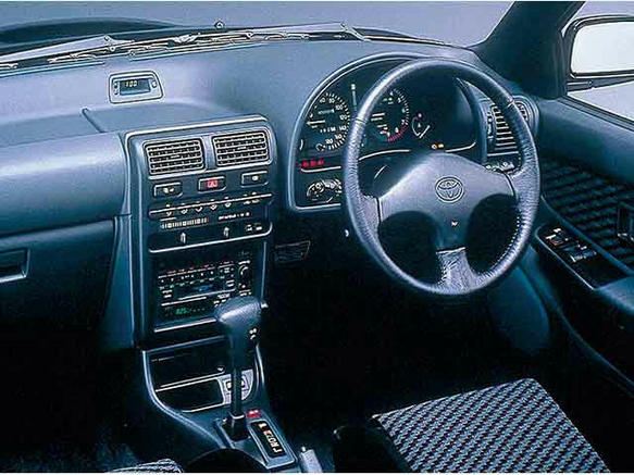 トヨタ スターレット 1989年式モデル 1.3 キャンバストップ AT
