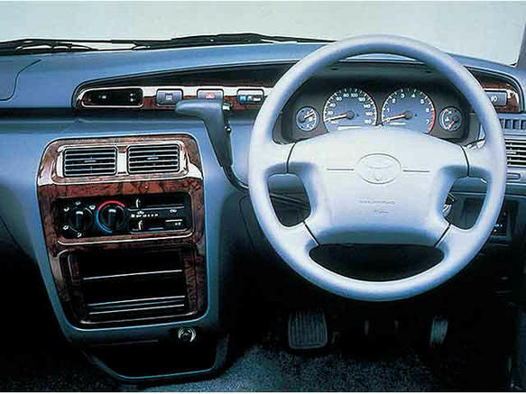 トヨタ タウンエースノア 1996年式モデル 2 2 Ld ディーゼルターボ 4wd Mt のスペック詳細 新車 中古車見積もりなら Mota