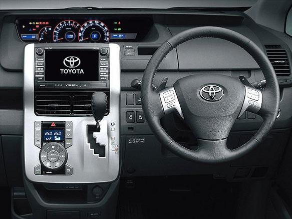 トヨタ ノア 2007年式モデル 2.0 X スマートエディション 4WD