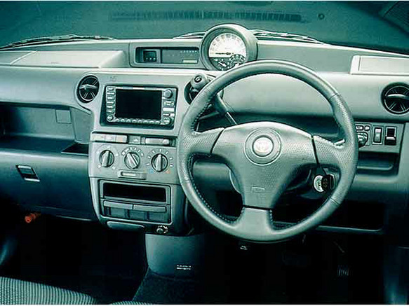 トヨタ 00年式モデル 1 5 Z Xバージョン クリスタルホワイトエディション At のスペック詳細 新車 中古車 見積もりなら Mota