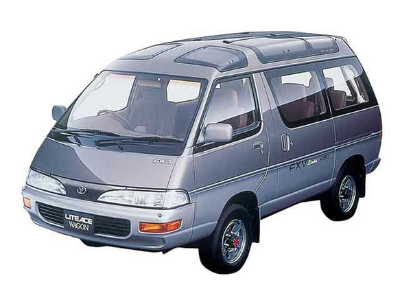 トヨタ ライトエース 1988年式モデル 2.0 FXV スカイライトルーフ 4WD