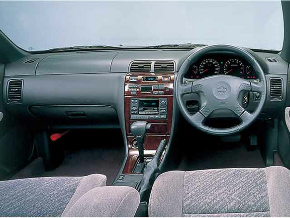 日産 セフィーロ 1994年式モデル 3.0 30 Sツーリング AT のスペック