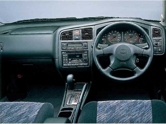 日産 プリメーラ 1995年式モデル 2.0 Te-V CVT のスペック詳細