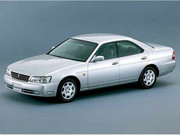 日産 ローレル