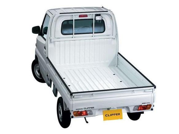 日産 クリッパートラック 2003年式モデル 660 DX MT のスペック