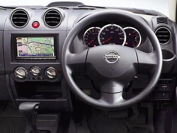 日産 キックス 2008年式モデル 660 RS 4WD AT のスペック詳細