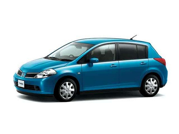 日産 ティーダ 2004年式モデル 1.8 18G CVT のスペック詳細