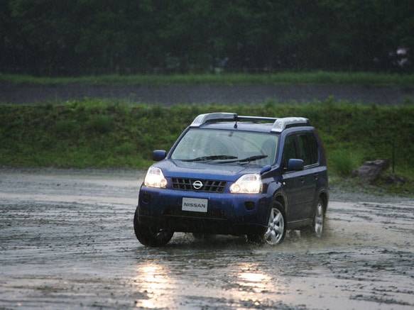 日産 エクストレイル 2007年式モデル 2.0 20GT ディーゼルターボ 日産 エクストレイル 2007年式モデル 2.0 20GT ディーゼルターボ