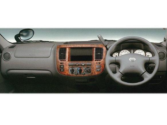 日産 キャラバン 2001年式モデル 2.0 ルートバン スーパーDX