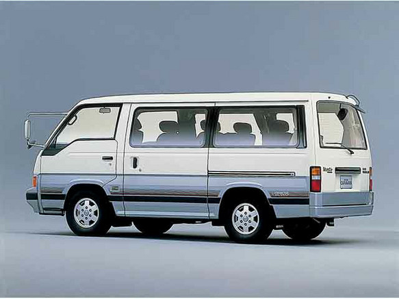 日産 キャラバンコーチ 1986年式モデル 2.0 シルクロード MT の
