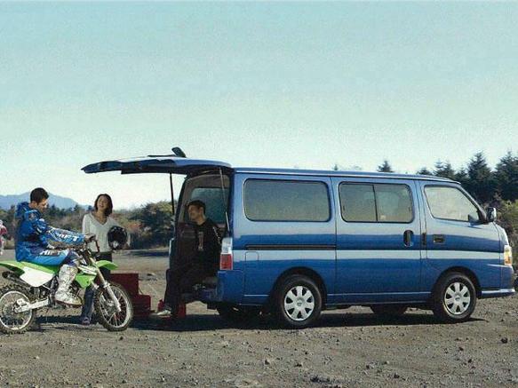 日産 キャラバンコーチ 2001年式モデル 2.5 GX スーパーロング