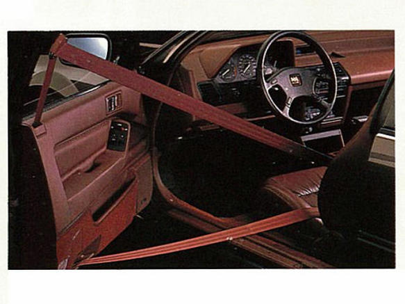 ホンダ アコードクーペ 1988年式モデル 2.0 AT 左ハンドル の ホンダ アコードクーペ 1988年式モデル 2.0 AT 左ハンドル の
