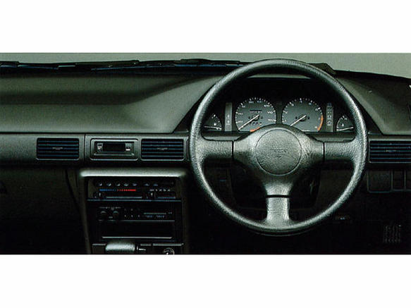 マツダ ファミリアセダン 1989年式モデル 1.8 GT-X 4WD MT の