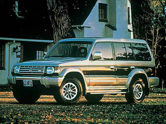 三菱 パジェロ 1991年式モデル 2 8 ミッドルーフワイド スーパーグリーンフィールド ディーゼルターボ 4wd At のスペック詳細 新車 中古車見積もりなら Mota