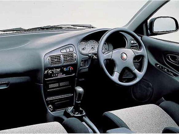 三菱 ミラージュ 1991年式モデル 1 6 サイボーグrs Mt のスペック詳細 新車 中古車見積もりなら Mota