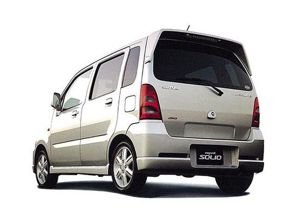 『20番のみ』 ワゴンＲ/ワイド、プラス、ソリオ用 スポイラ[一式] バックドア(レッド) 83900-72M00-ZLB FIG691b スズキ純正部品 スズキ ワゴンRソリオ 2000年式モデル 1.0 X AT のスペック詳細 | 新車