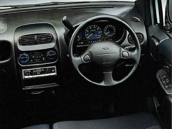ダイハツ ムーヴ 1998年式モデル 660 CL セレクション MT の