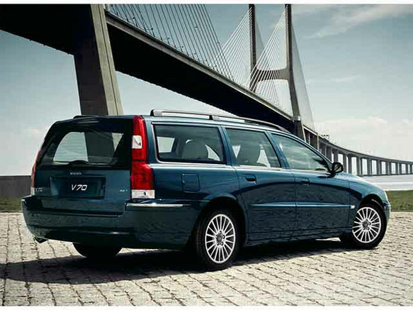 ボルボ V70 2000年式モデル 2.4 AT 左ハンドル のスペック詳細 | 新車