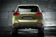 日産 ハイクロスコンセプト リア