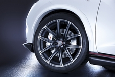 日産「ジュークニスモコンセプト」 大径ホイール