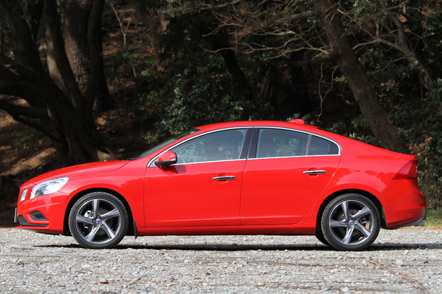 ボルボ S60 T4 R Design 試乗レポート 岡本幸一郎 画像ギャラリー No 16 徹底検証 21年新型車種ー試乗レポート Mota