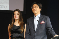 シンディ・アレマン選手(左)/大喜多寛社長(右)