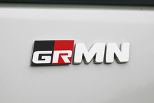 GRMN iQスーパーチャージャー GRMNロゴ