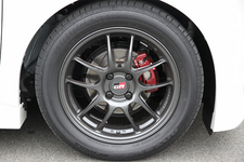 GRMN iQスーパーチャージャー ENKEI PF01アルミホイール