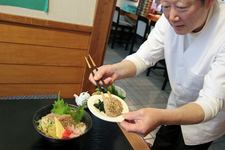 鴨川・天津小湊／中乃見家　「三楽流丼(みらくるどん)」