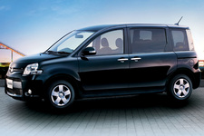 シエンタ 特別仕様車「DICE Limited」2WD（ブラックマイカ）