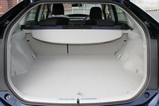 トヨタ プリウスPHV(プラグインハイブリッド)ラゲッジ