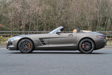 SLS AMG ROADSTER