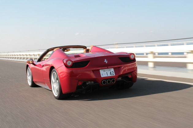 フェラーリ458スパイダー