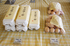 「 中村農場」直売店 [山梨県]　その日の朝に獲れたばかりのこだわりの新鮮卵の数々が購入可能。