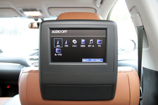 レクサス RX450h "Version L Air suspension"　7インチ高精細ディスプレイ