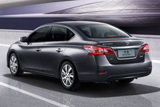 日産 Sylphy （シルフィ） （中国名：軒逸）