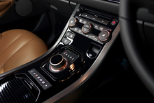 ランドローバー 『レンジローバー・イヴォーク』 スペシャルエディション　コンソール