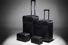 キャスター付きスーツケース