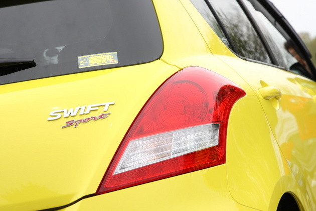 マリオが突撃！「みんなのオーナーズクラブ」VOL3 スズキ スイフト／スイフト スポーツ編