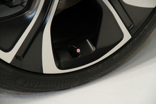 サッカー日本代表を応援! 限定111台の「A1 SAMURAI BLUE LIMITED EDITION」を発売