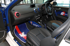 サッカー日本代表を応援! 限定111台の「A1 SAMURAI BLUE LIMITED EDITION」を発売