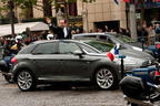 フランスのフランソワ・オランド新大統領が「シトロエン DS5」で就任パレード　2