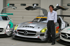 竹内浩典選手と#52 GREEN TEC & LEON SLS「Mercedes-Benz SLS AMG GT3」