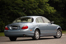 リアスタイリング