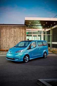 「NV200」ベースの100%電気商用車「e-NV200」