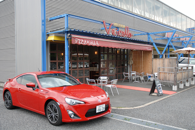 本格ピッツァのお店「Pizzeria Veicolo(ピッツェリア・ヴィーコロ)」[千葉県千葉市美浜区]は、クルマでしか行けないのだった